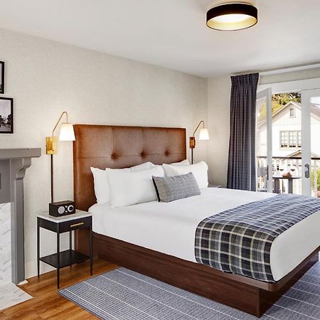 Gosby House Inn, A Four Sisters Inn Пасифик Гров Экстерьер фото