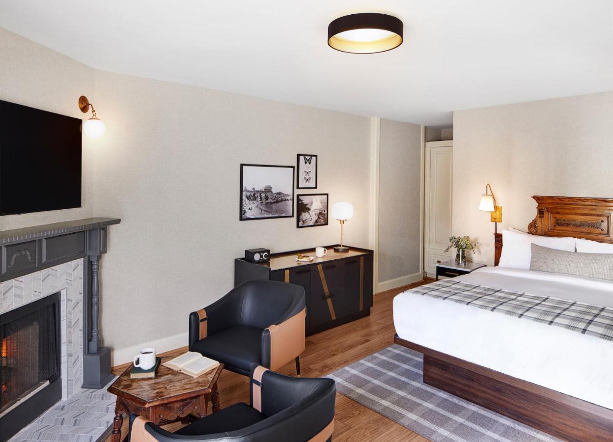 Gosby House Inn, A Four Sisters Inn Пасифик Гров Экстерьер фото