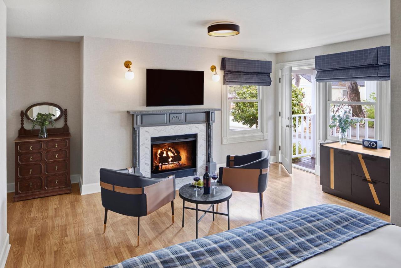 Gosby House Inn, A Four Sisters Inn Пасифик Гров Экстерьер фото